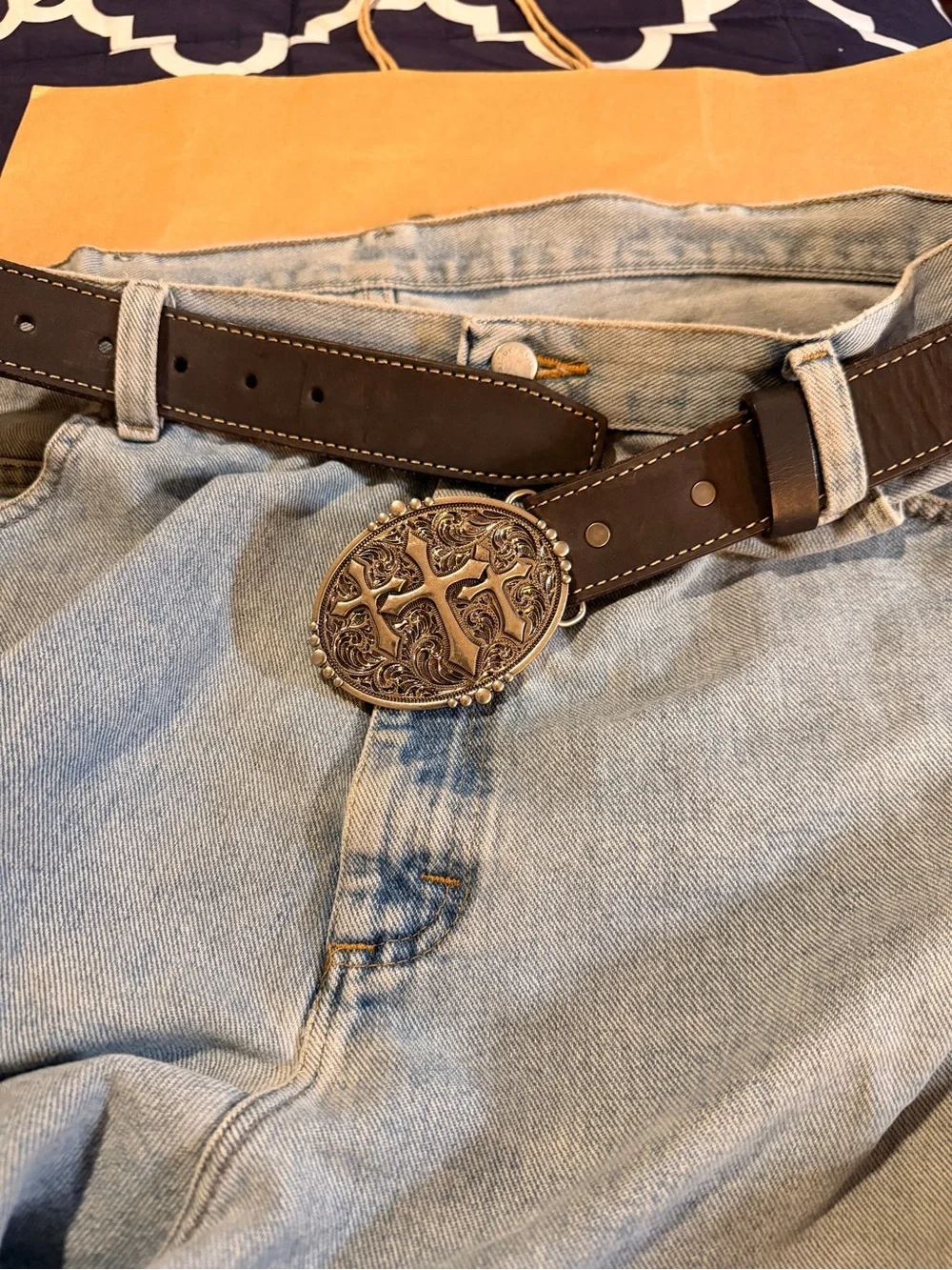 Haquil Gothic three-cross belt buckle